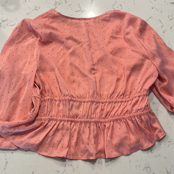 pink polka dot BCBG blouse - Picture 4 of 4